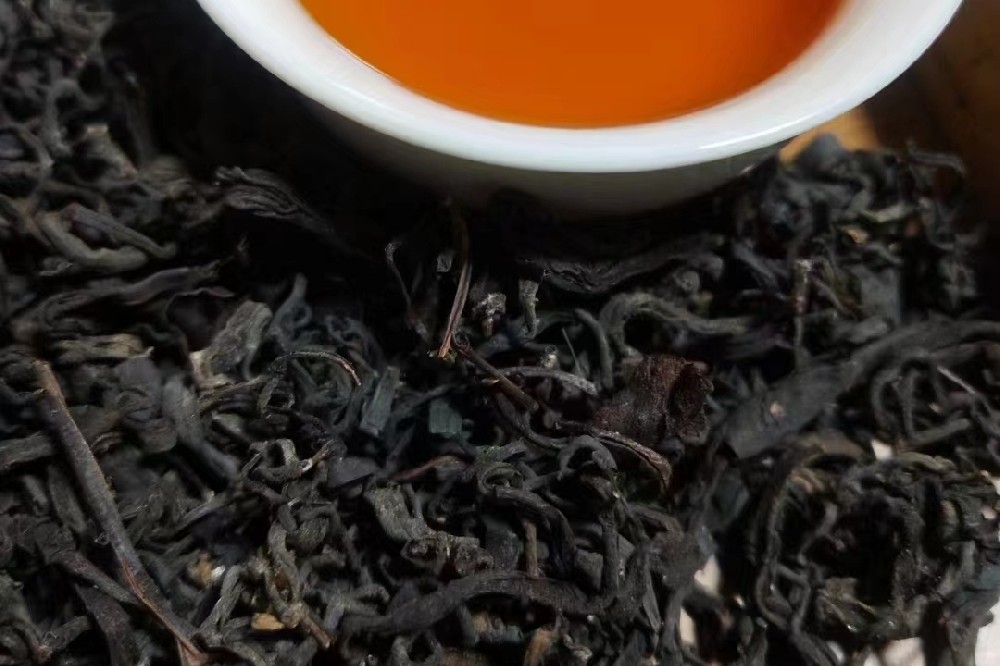 传统工艺六堡茶