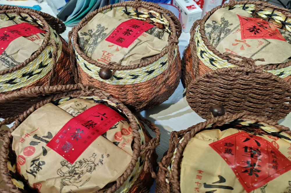 汽蒸工艺：六堡茶紧压成型的关键技艺